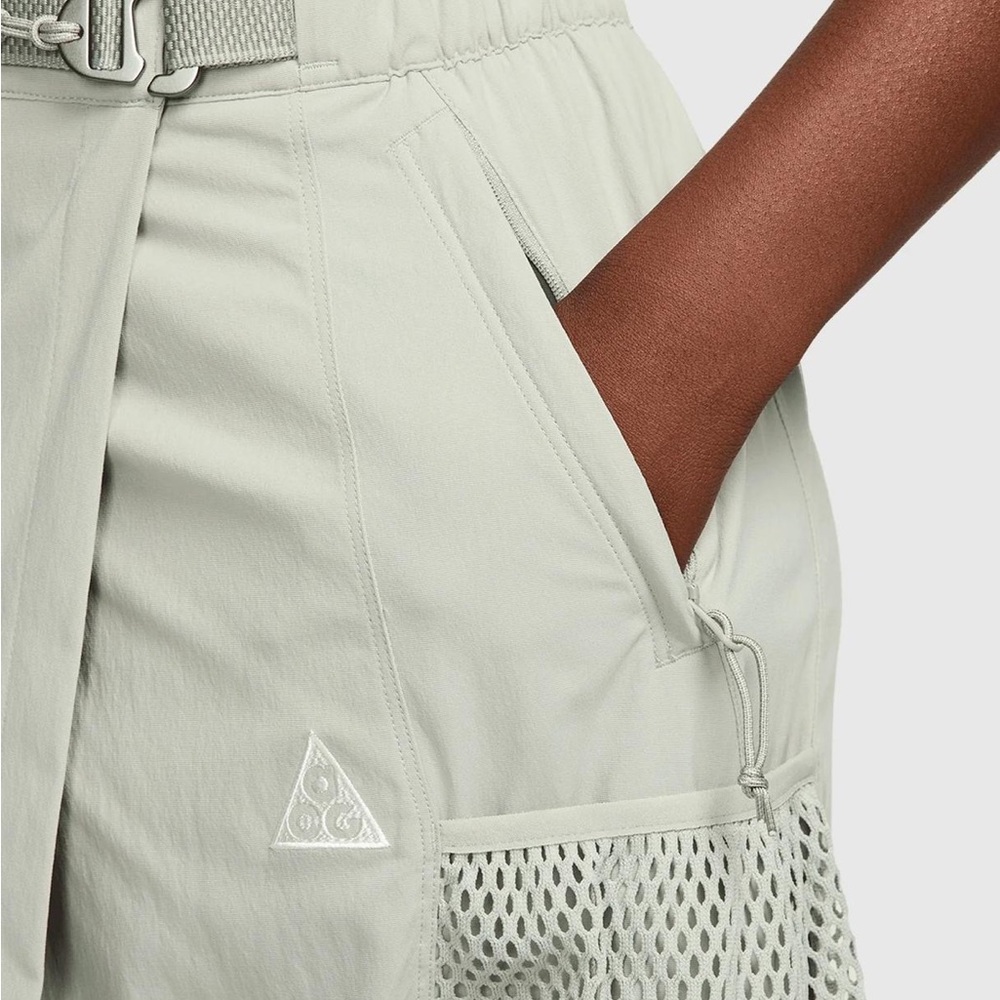 Nike acg special edition waterproof long skirt dress - Picture 2 of 10